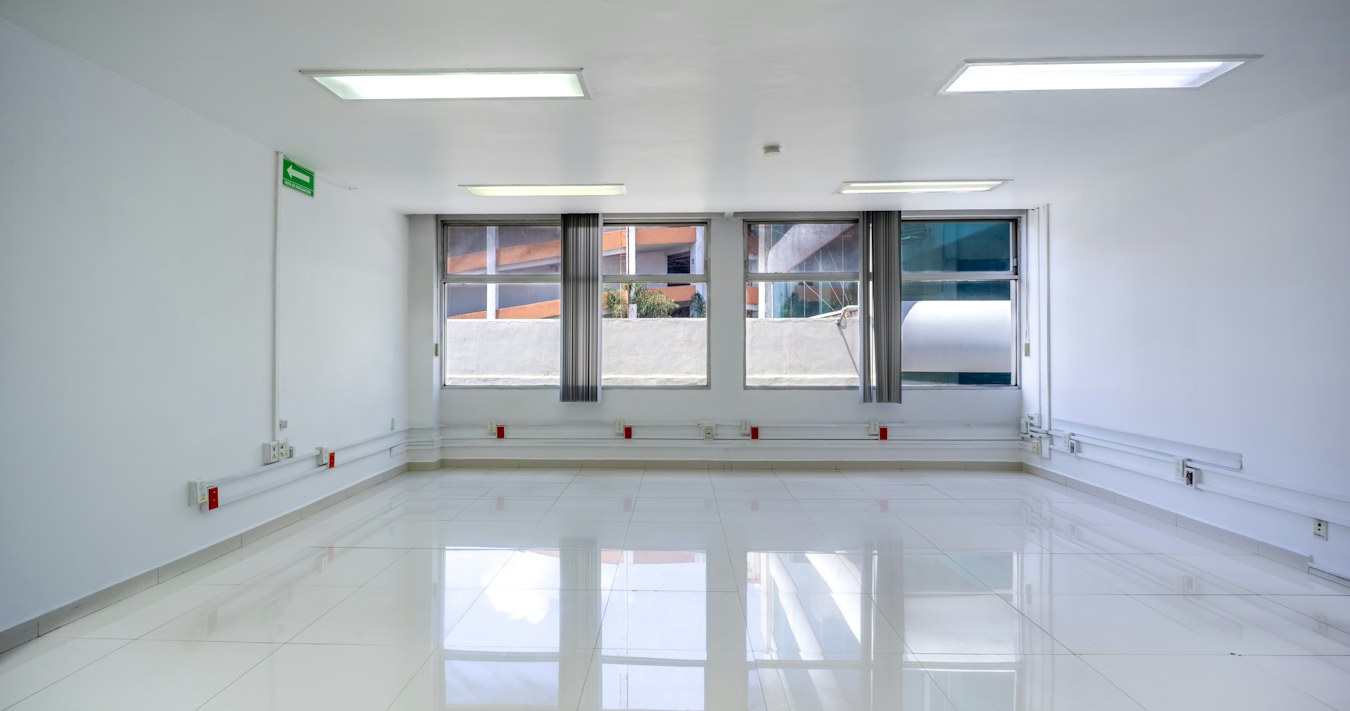 Empty office floor ready for fit-out